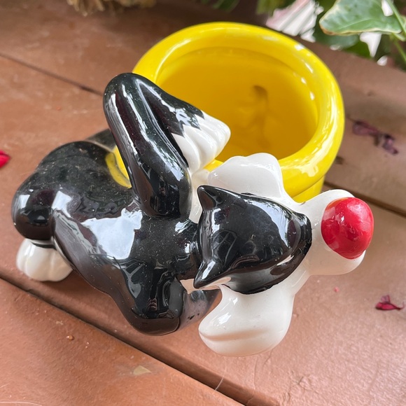 AS IS Warner Bros Looney Tunes Planter Pot Tweety and Sylvester - Picture 6 of 7